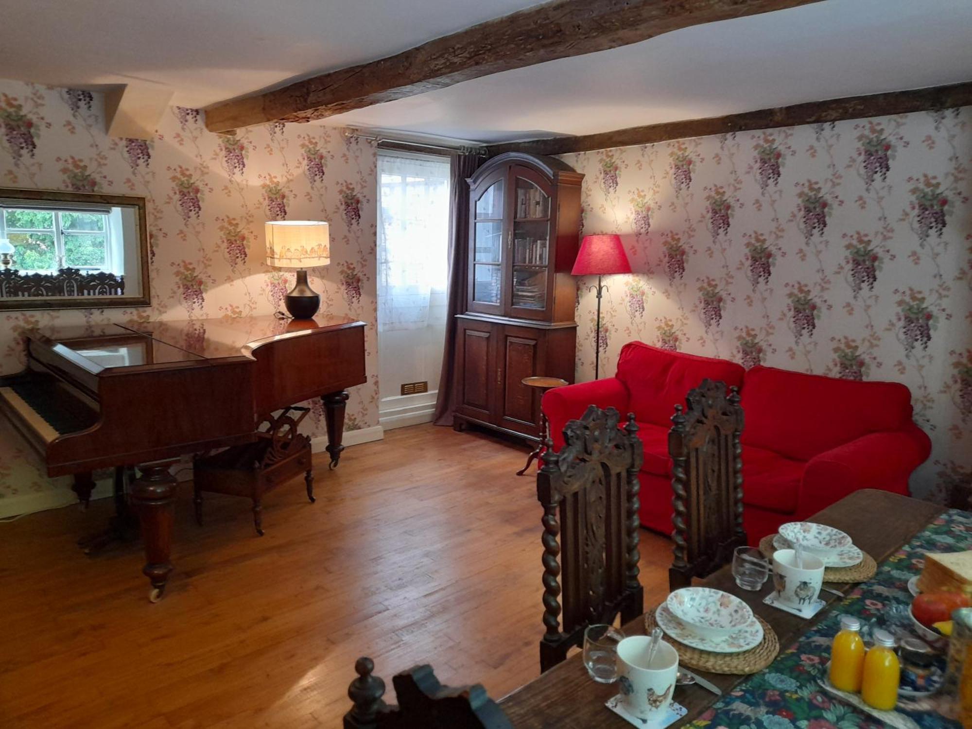 Luckington Cotswold Cottage Bed & Breakfast المظهر الخارجي الصورة